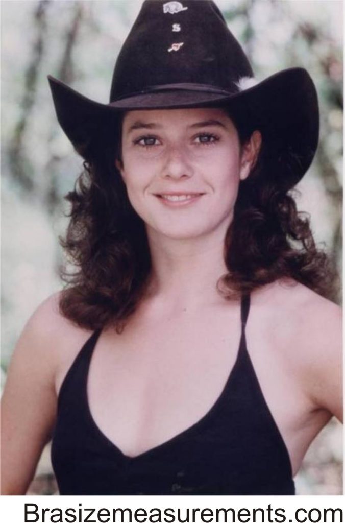 Net Worth of Debra Winger