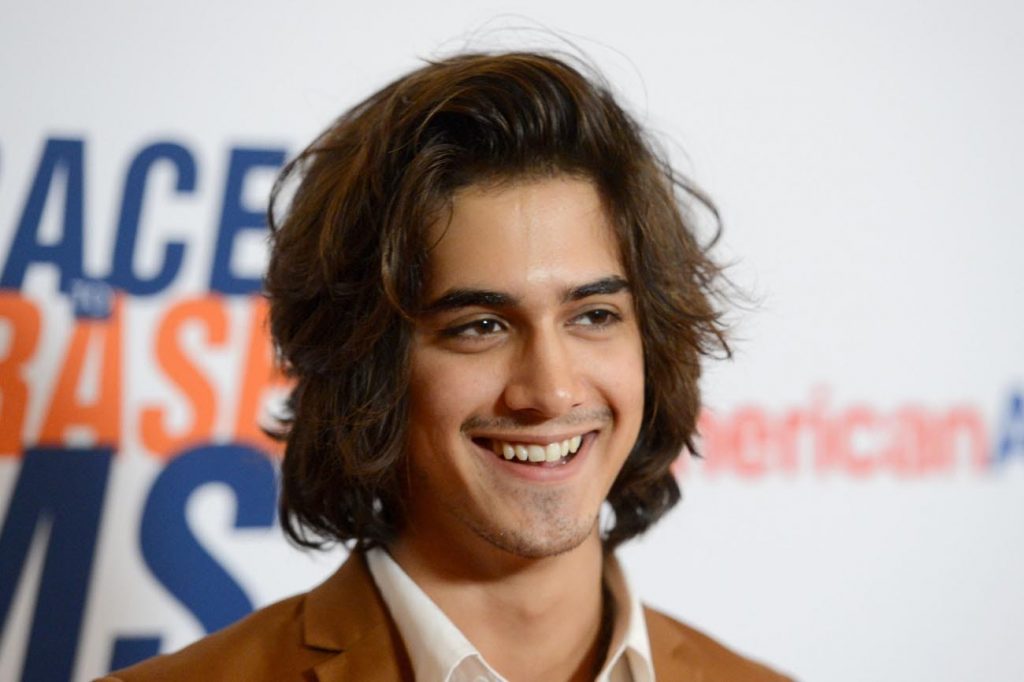 Avan Jogia Net Worth