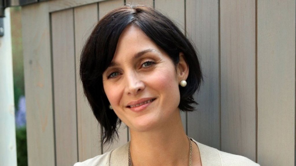 Carrie-Anne Moss Net Worth