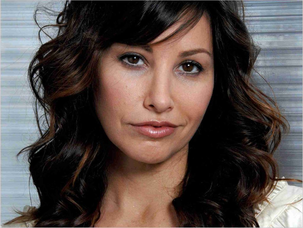 Gina Gershon Net Worth