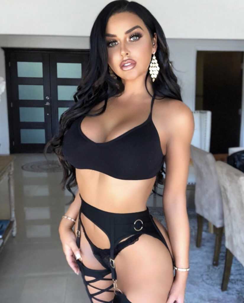 Abigail Ratchford Wealth