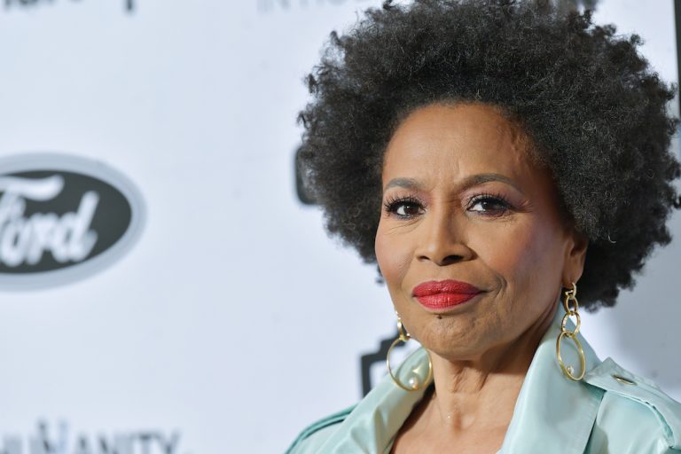 Jenifer Lewis